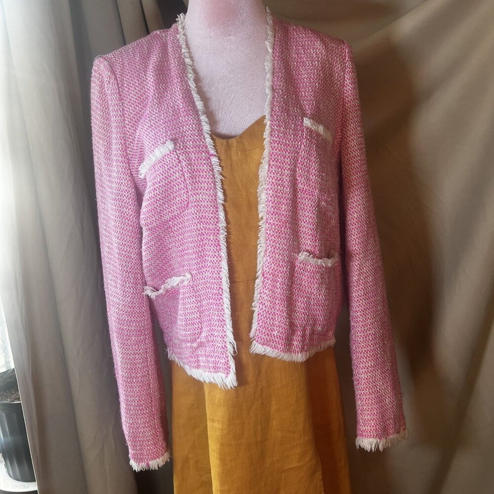 L’Agence  Pink and White  Tweed with metallic  Gold Blazer  Size 6
